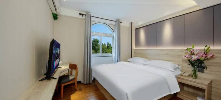 文星酒店(广州华南师范大学石牌校区华景路地铁站店)图片