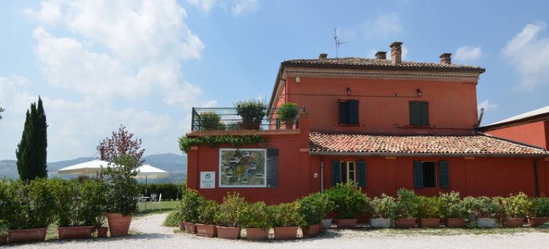 Apartment in Coriano near Vineyards & Beaches图片