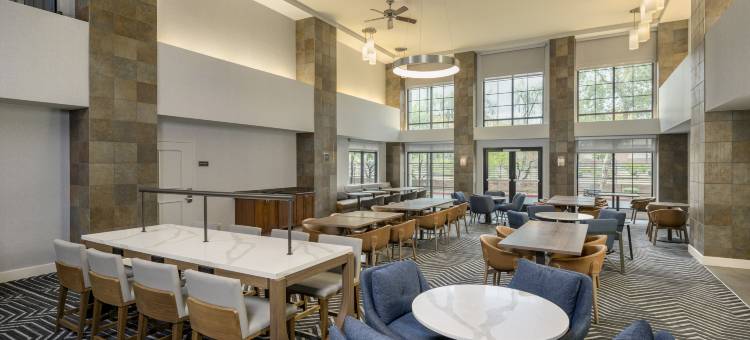 凤凰城北欢乐谷Homewood Suites by Hilton(Homewood Suites by Hilton Phoenix North-Happy Valley)图片