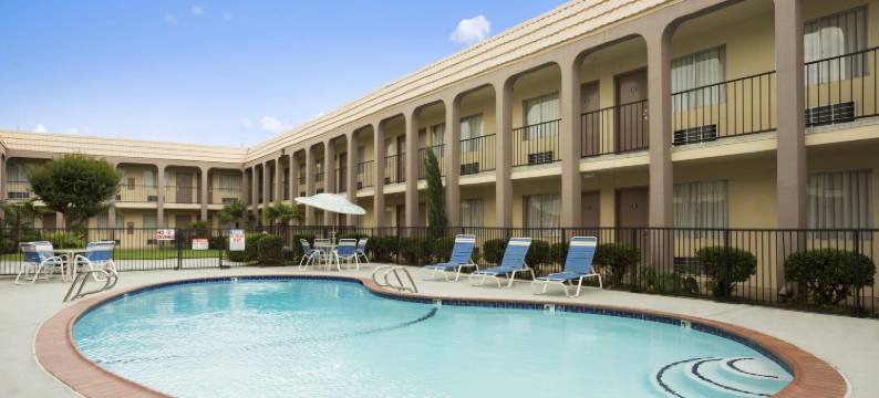 达拉斯欧文市场中心温德姆戴斯酒店(Days Inn by Wyndham Dallas Irving)图片