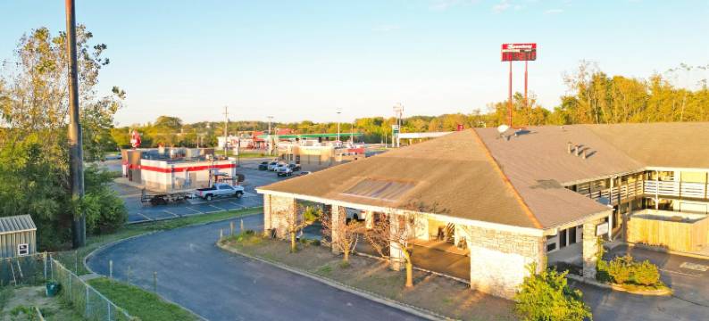 OYO 布鲁克维尔酒店 近代顿国际机场(Brookville Inn by OYO Near Dayton International Airport)图片