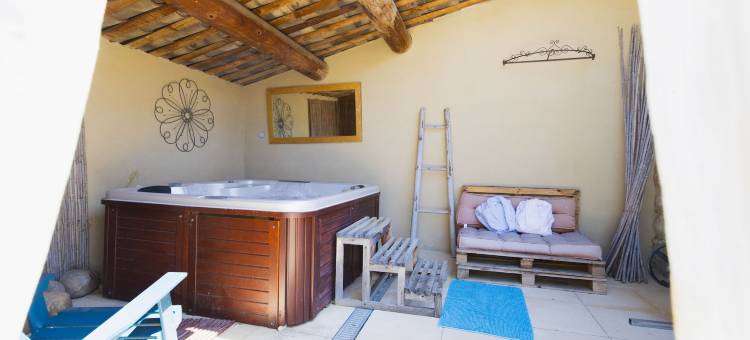 曼侬的露蓬房车旅馆(Roulotte Chez Manon en Luberon)图片