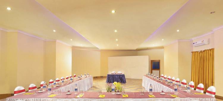 普里斯特尔灵酒店(Sterling Puri)图片