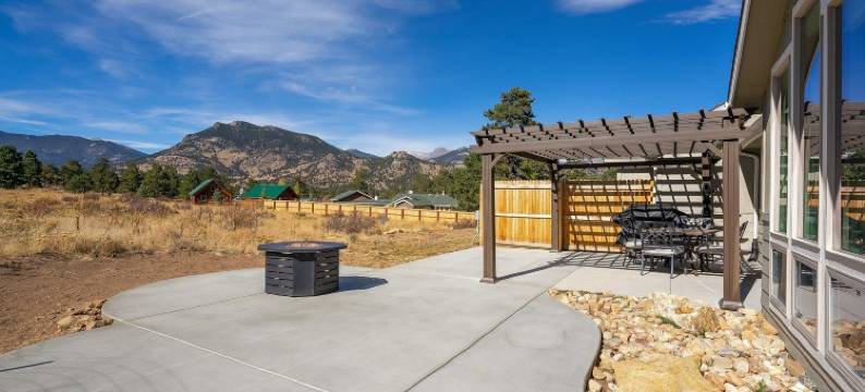 罗基山的宁静 2卧室联排别墅 by RedAwning(Serenity in the Rockies 2 Bedroom Townhouse by RedAwning)图片