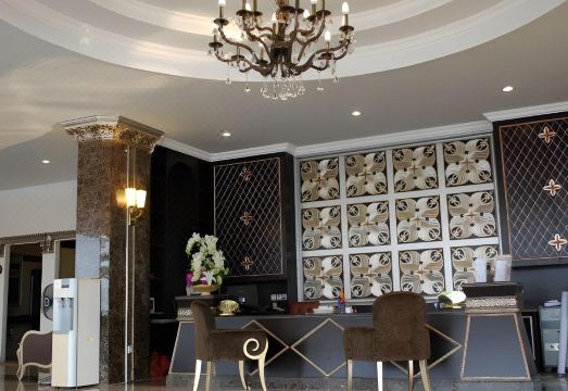 LK Grand Living PlaceHotel Overview