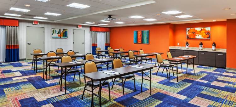 智选假日套房酒店休斯顿东 by IHG(Holiday Inn Express & Suites HOUSTON EAST by IHG)图片