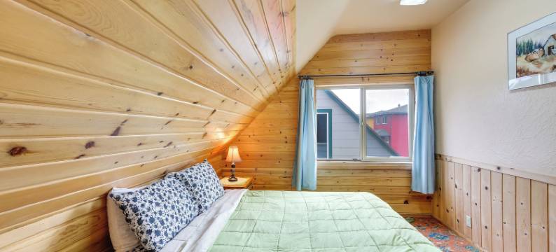 沙鸟海滨小屋，带私人阳台的3号房(Sanderling Sea Cottages, Unit 3 w/ Private Balcony)图片