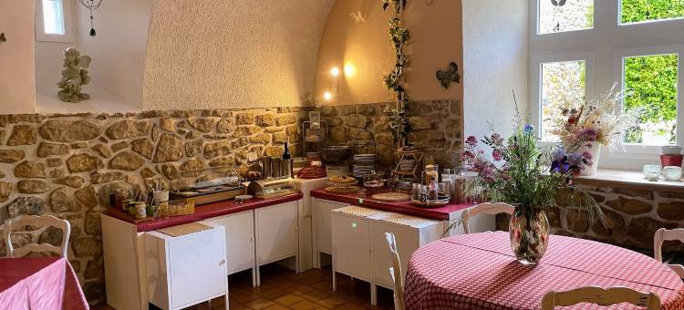 雷维农庄园酒店(Le Manoir du Raveyron)图片