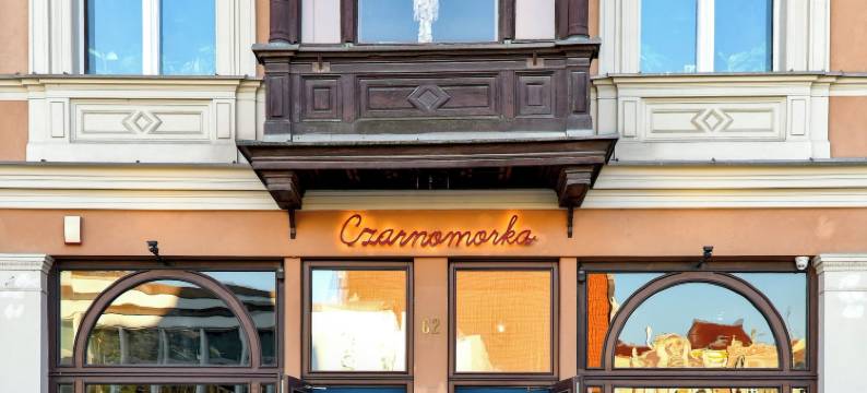 牡蛎与气泡。美食客房(Oysters & Bubbles. Gastro Rooms)图片