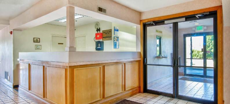 印第安纳戴尔 6 号汽车旅馆(Motel 6 Dale, IN)图片