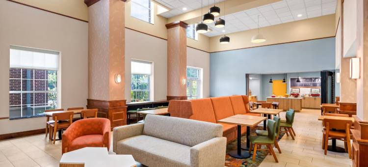 威廉斯堡中心欢朋套房酒店(Hampton Inn & Suites Williamsburg-Central)图片
