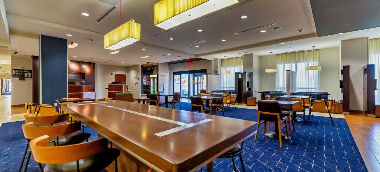 比洛克西北/D蒂贝维尔万怡酒店(Courtyard Biloxi North/d'Iberville)图片