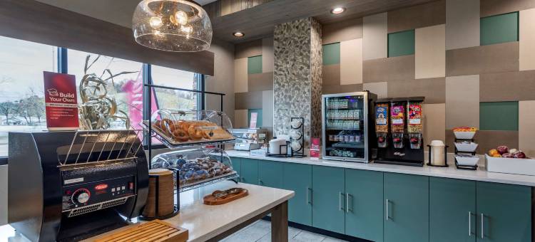 Best Western Plus Mountain Melodies Inn  Suites图片