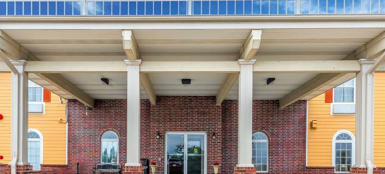 切斯特菲尔德村凯艺套房酒店(Quality Inn & Suites Chesterfield Village)图片