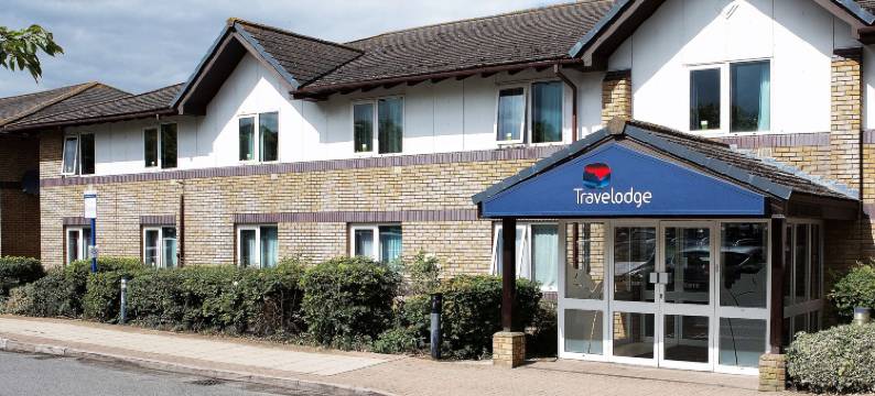 旅屋酒店-比斯特切尔威尔谷M40(Travelodge Bicester Cherwell Valley M40)图片