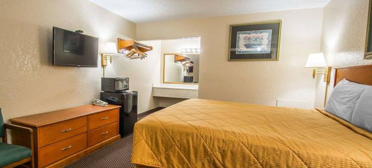 皮尔斯堡I-95罗德威酒店(Rodeway Inn Fort Pierce I-95)图片