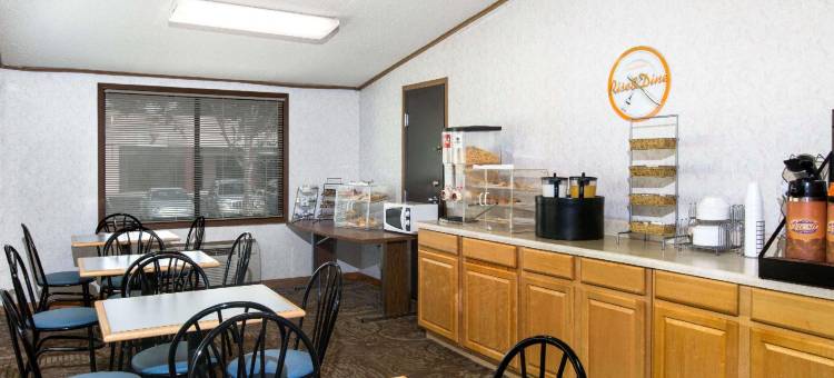 威尔明顿豪生酒店(Howard Johnson by Wyndham Wilmington)图片