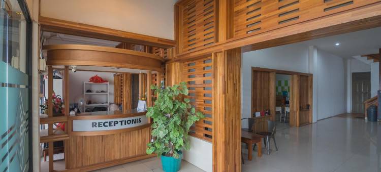 红多兹酒店-近查加玛达坤甸(RedDoorz Near Gajah Mada Pontianak)图片