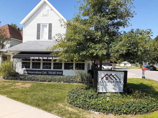 学院旅店早餐和早餐