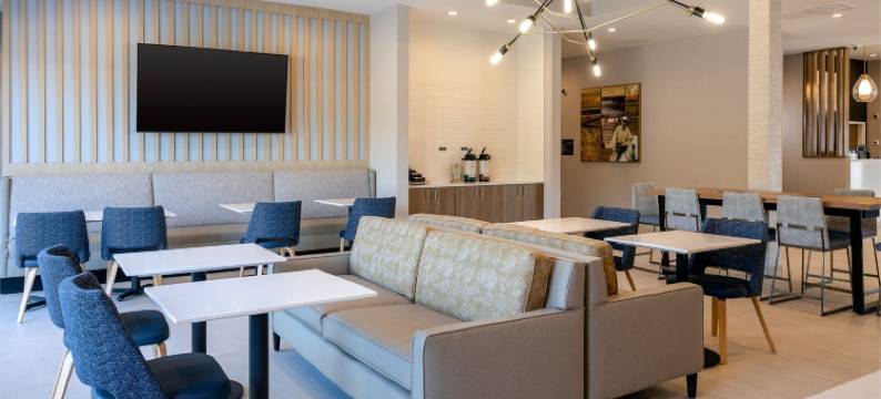 康顿河石公园TownePlace套房酒店(TownePlace Suites Canton Riverstone Parkway)图片