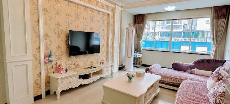 桐庐云歌小宿公寓(瑶琳路分店)图片