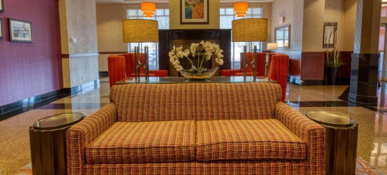 印第安纳波利斯东北德鲁里套房酒店(Drury Inn & Suites Indianapolis Northeast)图片