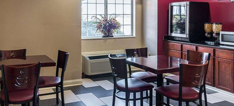 纳基伊克诺旅馆及套房(Econo Lodge Inn & Suites Natchitoches)图片