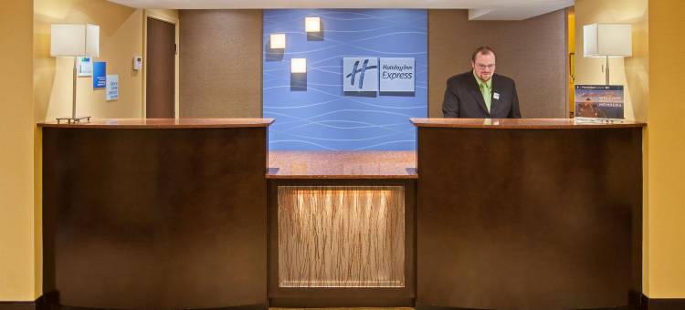 Holiday Inn Express 草地滚球场(Holiday Inn Express Bowling Green)图片