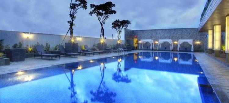 克拉巴加丁威兹高级酒店(Whiz Prime Hotel Kelapa Gading)图片