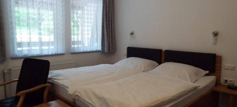 到Reinhartswald的旅馆酒店(Hotel Garni Zum Reinhardswald)图片