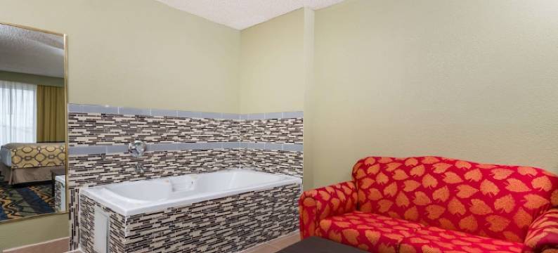 乔治敦呗盟套房酒店(Baymont by Wyndham Georgetown)图片