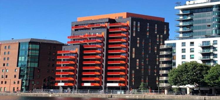 Aeria公寓的Clover Court(Clover Court by Aeria Apartments)图片