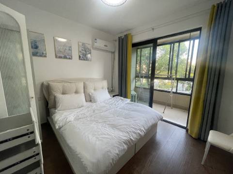 君姐1公寓(洛神花路分店)