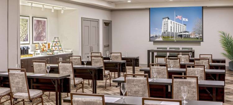 希尔顿逸林酒店-波士顿洛根机场切尔西(DoubleTree by Hilton Boston Logan Airport Chelsea)图片