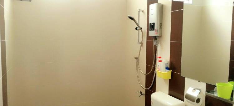 位于峇株巴辖市中心的4卧室独栋房屋-370平方米|带2个独立浴室(Tiny Farm  @ Nature Inspiration & Gathering Place)图片