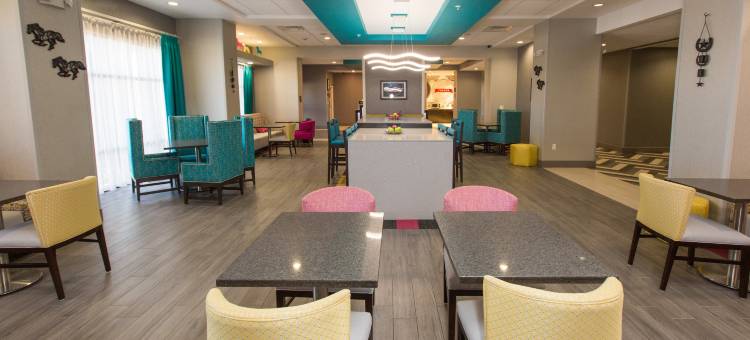 马斯顿希尔顿欢朋酒店(Hampton Inn Mustang)图片