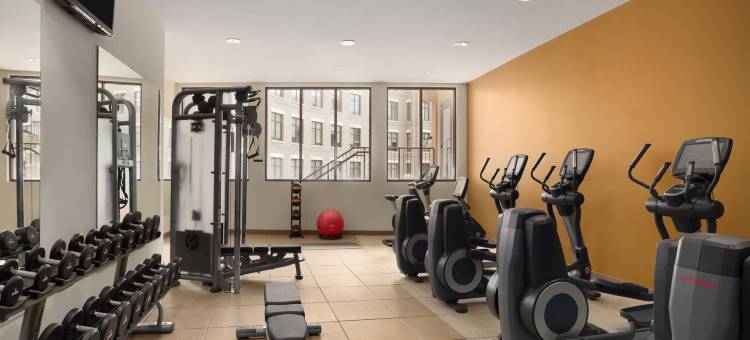 亚历山德里亚旧城希尔顿安泊酒店(Embassy Suites by Hilton Alexandria Old Town)图片