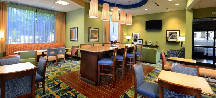 罗克斯伯勒欢朋酒店(Hampton Inn Roxboro)图片