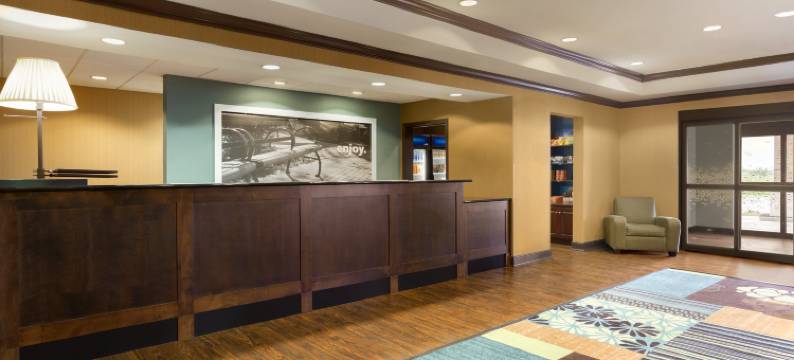 希尔顿欢朋酒店-斯托(Hampton Inn Stow)图片