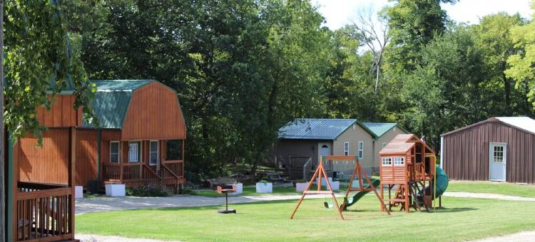 Cedar River Ranch Studio Cabin # 10 near beautiful Cedar River.图片