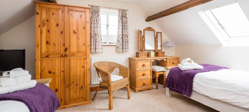 Just south of Shrewsbury. Sleeps 4. Beautiful rural setting - adequate parking.图片
