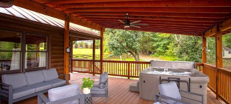 Two Stunning Lakefront Cabins w/ Hot Tubs on 25 Acre Nature Retreat图片