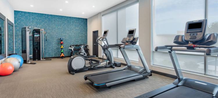 拉昆塔温德姆套房酒店南本德圣母大学区(LaQuinta Suites by Wyndham South Bend Notre Dame Area)图片