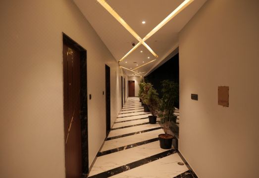 Hotel 777, Pushkar Hotel Overview