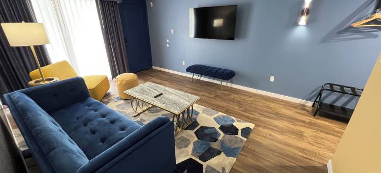 灯塔旅馆和套房(Lighthouse Inn & Suites)图片