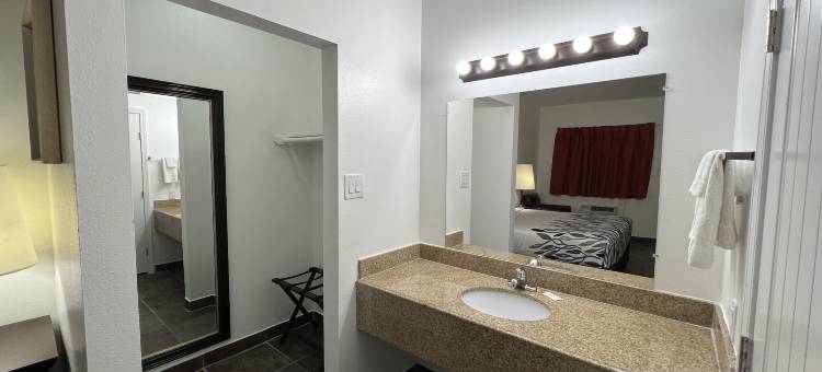 巴斯旅馆 - 曹克峡谷国家公园(Bass Inn - Choke Canyon National Park)图片