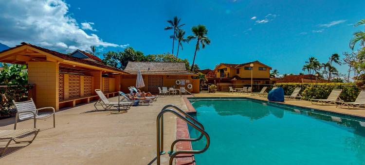 Beachside townhome with AC, 3 pools, & pickleball - walk to ocean & Front Street图片