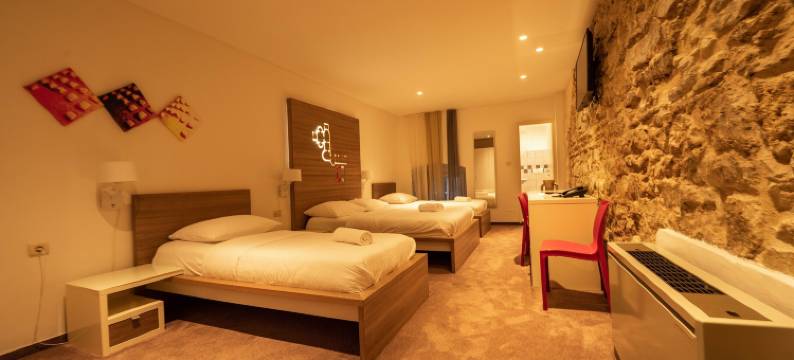 斯拉维娅酒店(Slavija Culture Heritage Hotel)图片