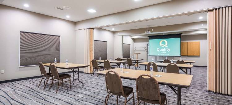 洛迪 I-90 品质酒店及套房(Quality Inn & Suites Lodi I-90)图片