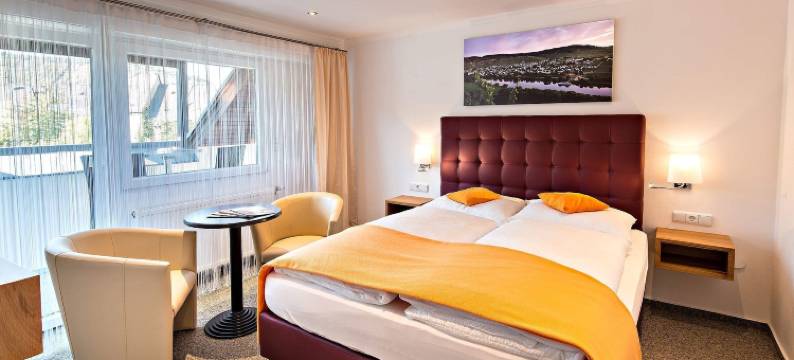 维恩豪斯韦斯酒店(Hotel Weinhaus Weis)图片